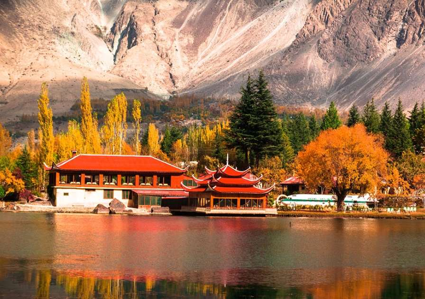 Travel with us Skardu by Air (5 Days & 4 Nights)
